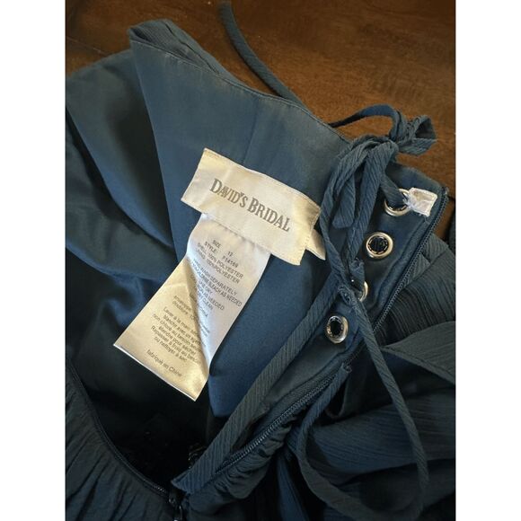 David's Bridal Strapless Formal Strapless Fairy Dress - Size 12 - Picture 4 of 11